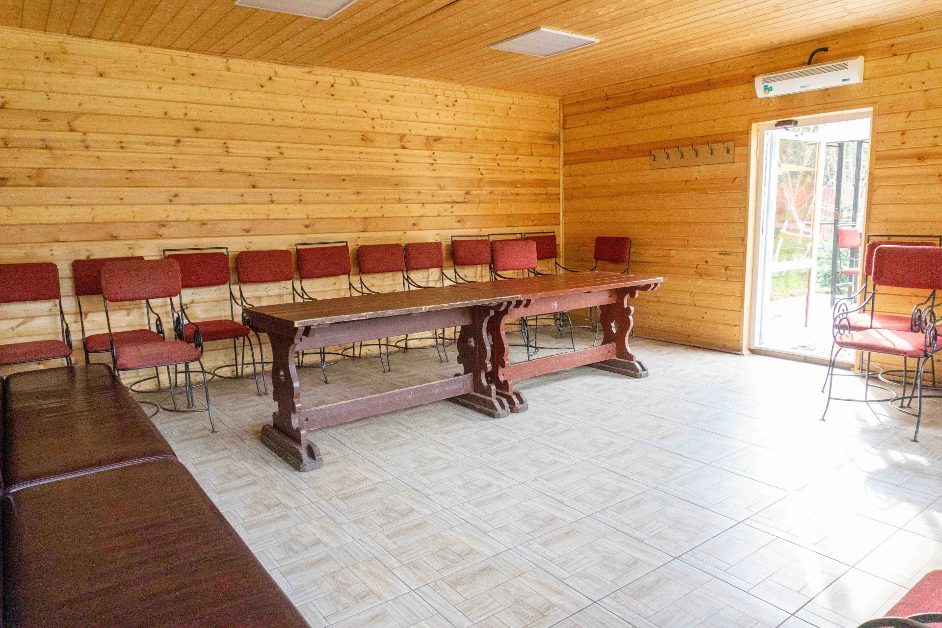 Аренда беседок с мангалом для шашлыка в Казани