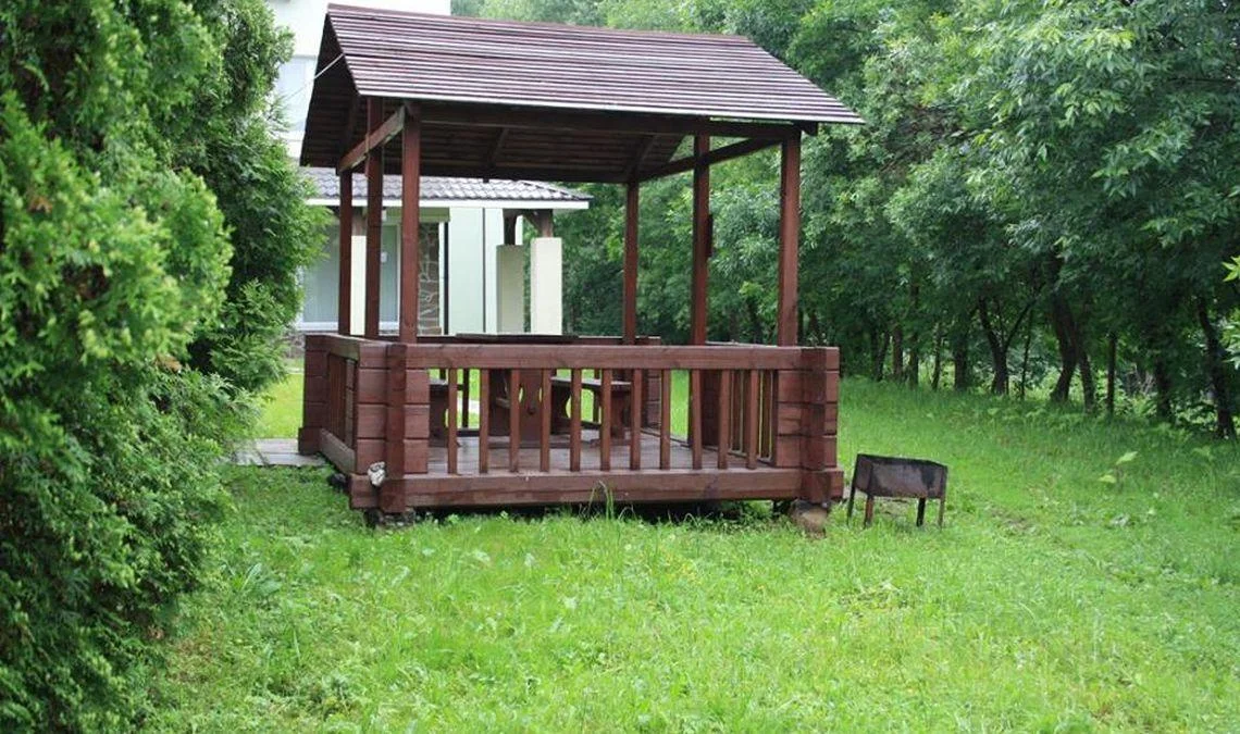 Летние беседки вместимостью от 6 до 12 человек