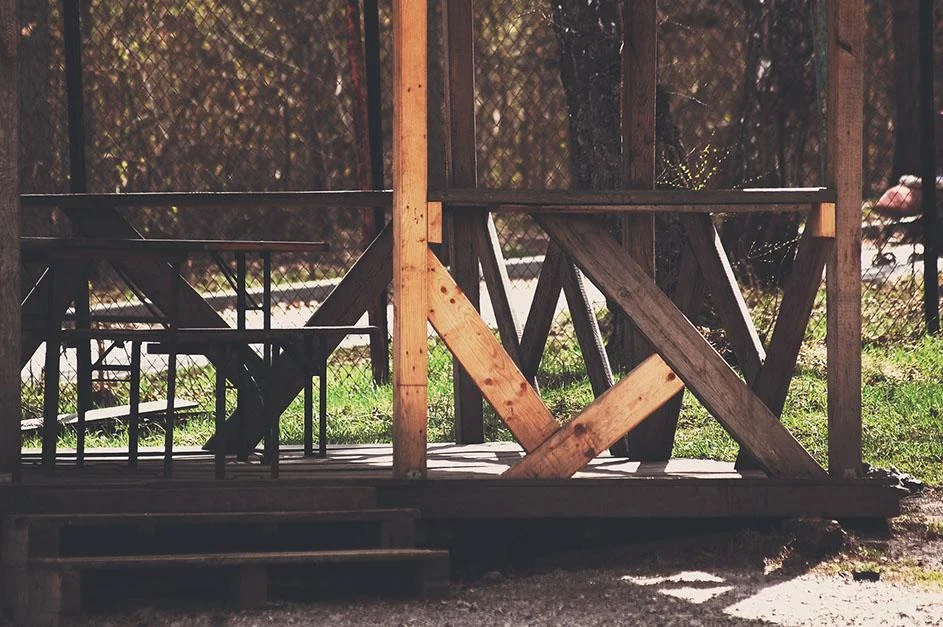 Большие беседки до 10-15 человек с мангалом