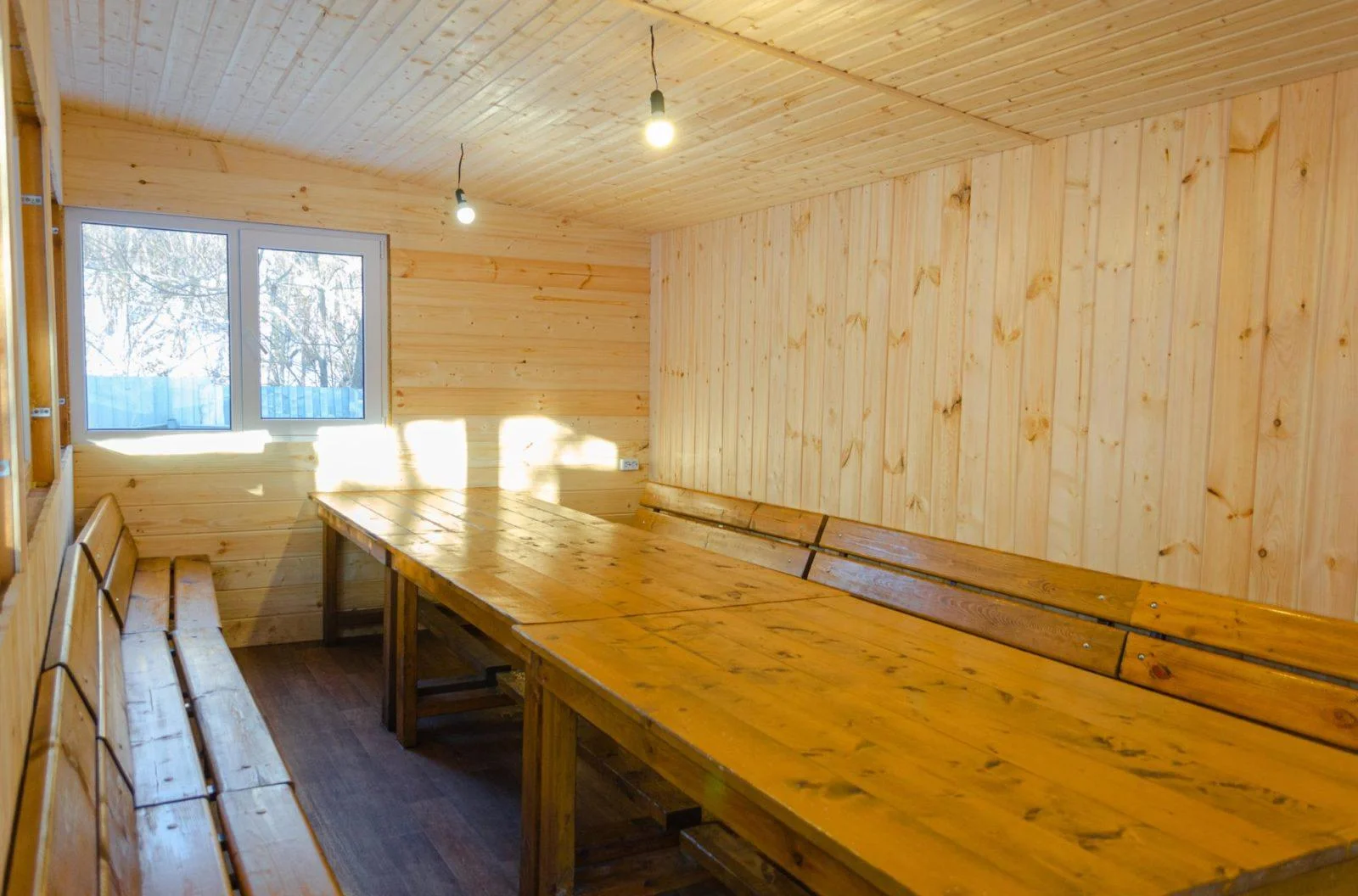 Теплая беседка на 20 человек для отдыха в любое время года