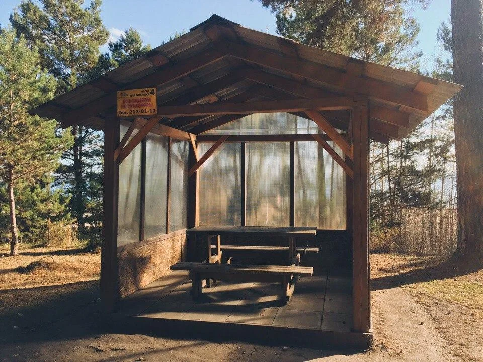 Место для пикника в Новосибирске на 8 человек с мангалом для шашлыка