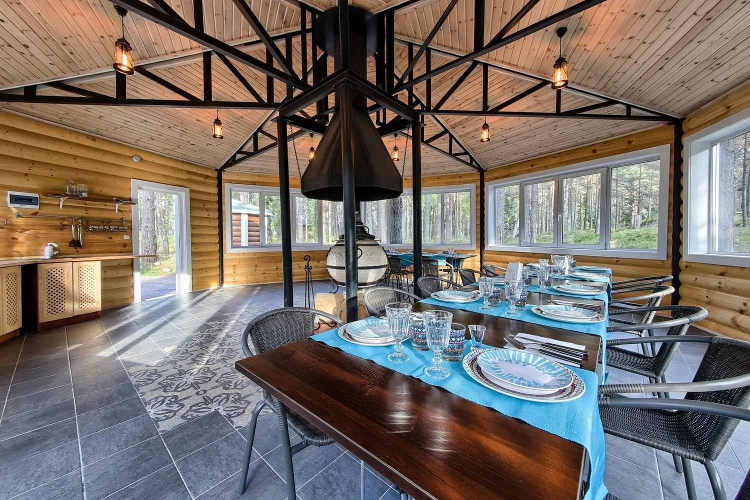 Аренда тандырной на 20 человек на базе отдыха «Ладога Озеро»