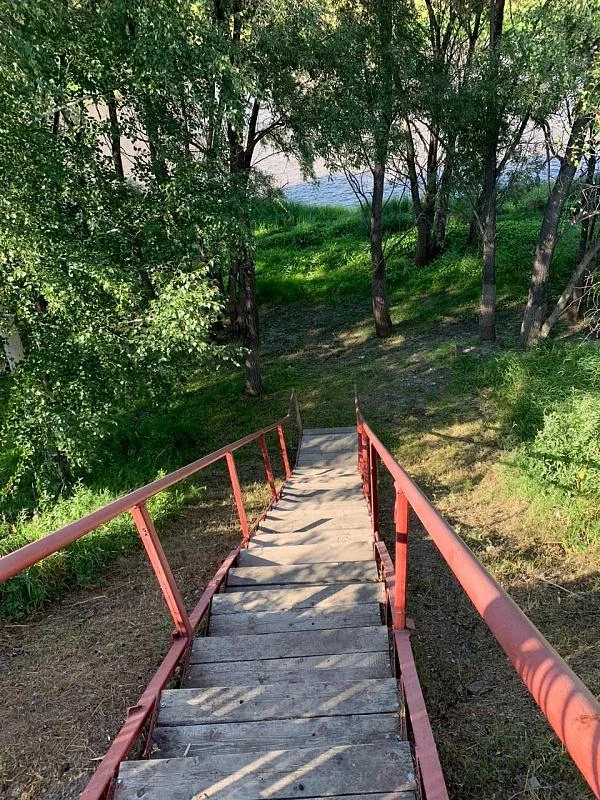 Баня/Шатер с мангальной зоной и спуском к реке на базе отдыха «Подсолнухи»