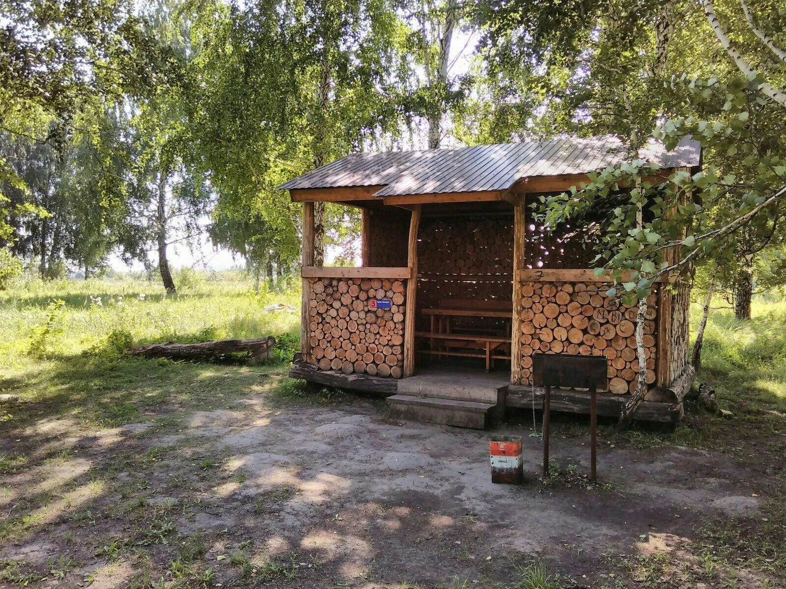 Уютные беседки на 15-20 человек на территории острова НСК