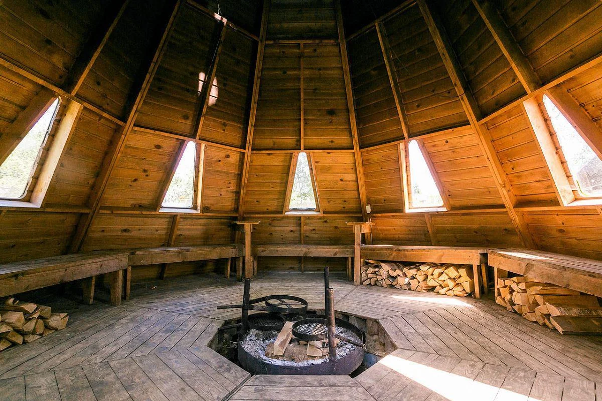 Точка для пикника с мангалом рядом с ЕКАД до 8 человек – ГЛРК «Лиственная Гора»