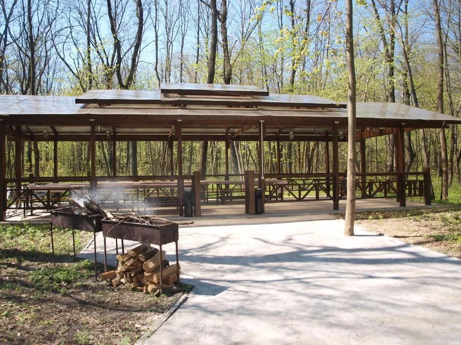 Аренда беседок на базе отдыха “Сказка”