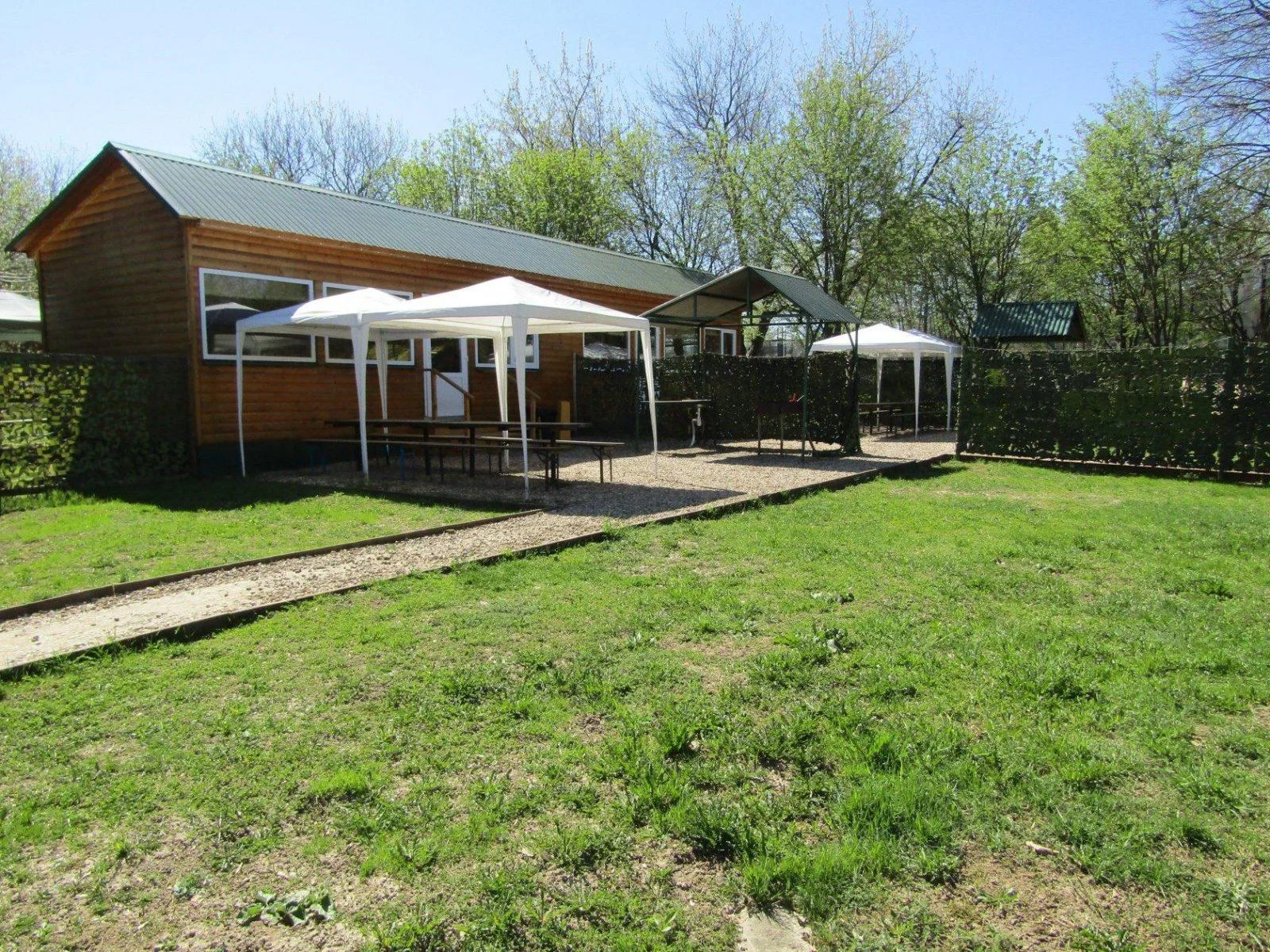 Аренда мест для пикника в Химках. Варианты от 10 до 70 человек.