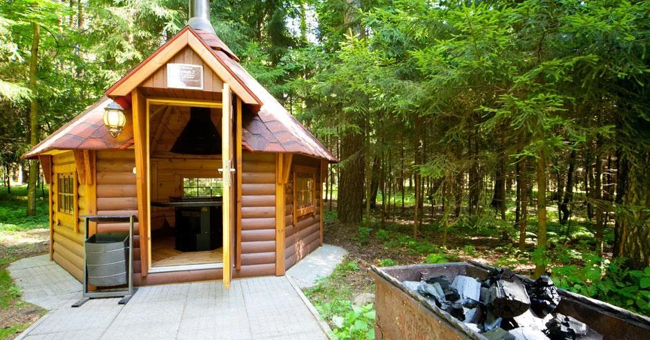 Парк Авантель Истра. 6 беседок для отдыха с вместимостью до 50 человек