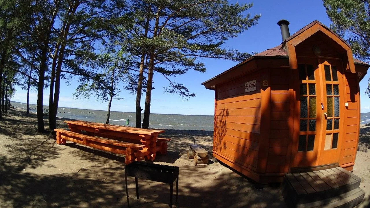 Гриль-домики на компанию до 10 человек на берегу Финского залива