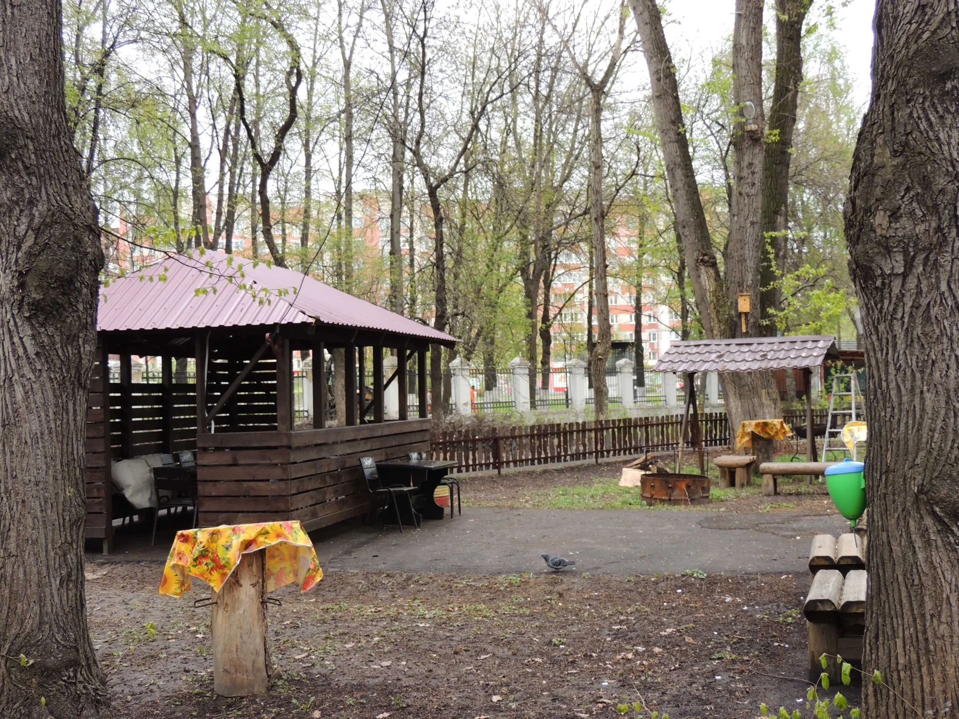 Аренда беседок для пикника в Парке имени 1 Мая