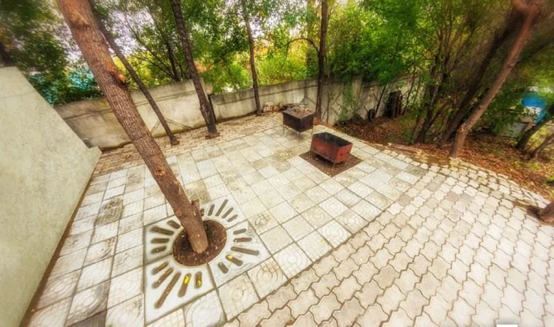 Беседки в аренду на территории гостиницы “Максим”