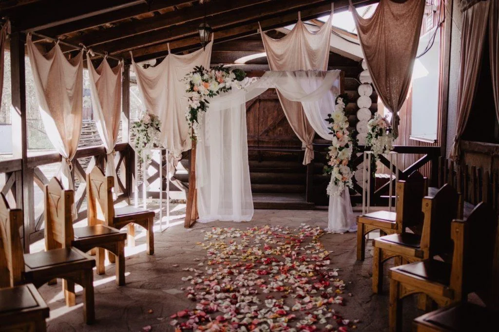 Выездная регистрация брака в Перми на территории спортивно-развлекательного комплекса «Австерия»