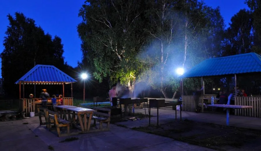 База отдыха Бухта Лазурная приглашает на шашлык в беседках