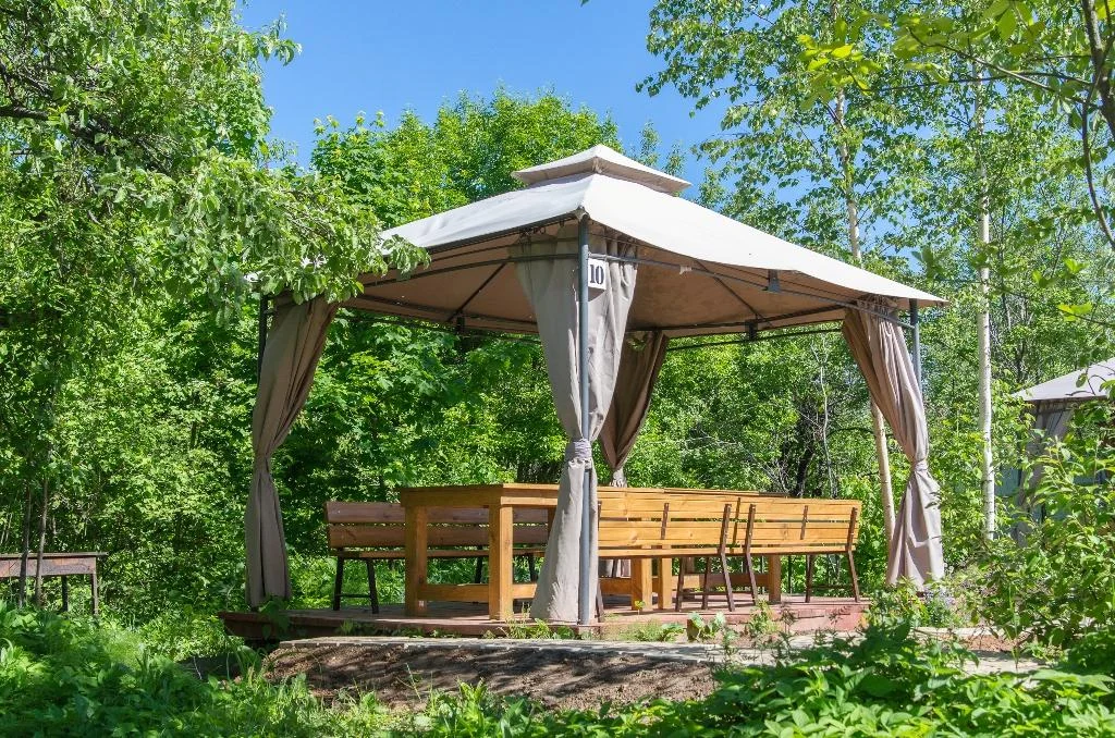 Аренда шатра от 3000р вместимостью до 12 человек