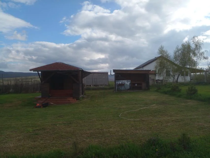 Беседка с мангалом в предгорье Крыма