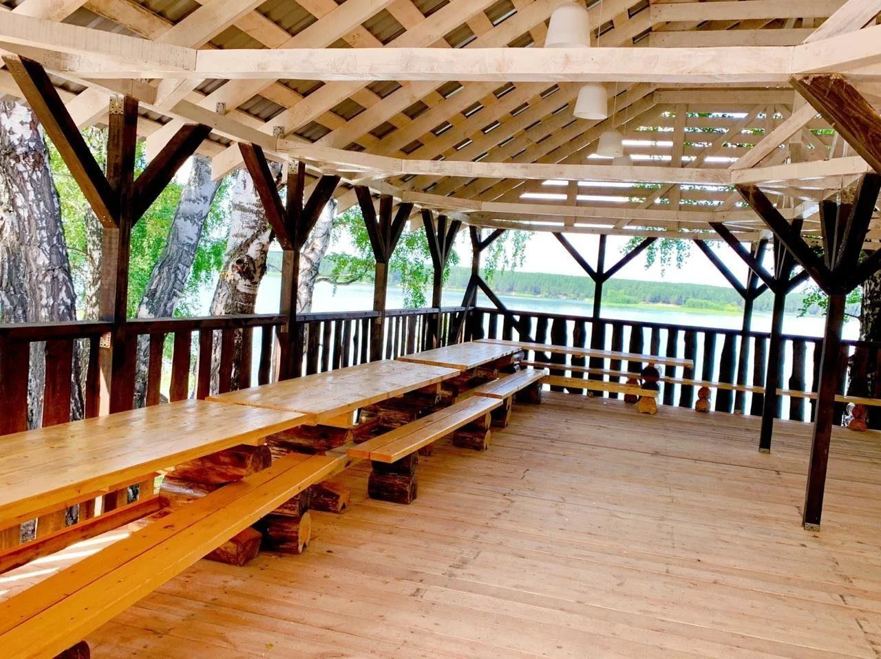 Большая беседка гостевой комплексе «Заречье»