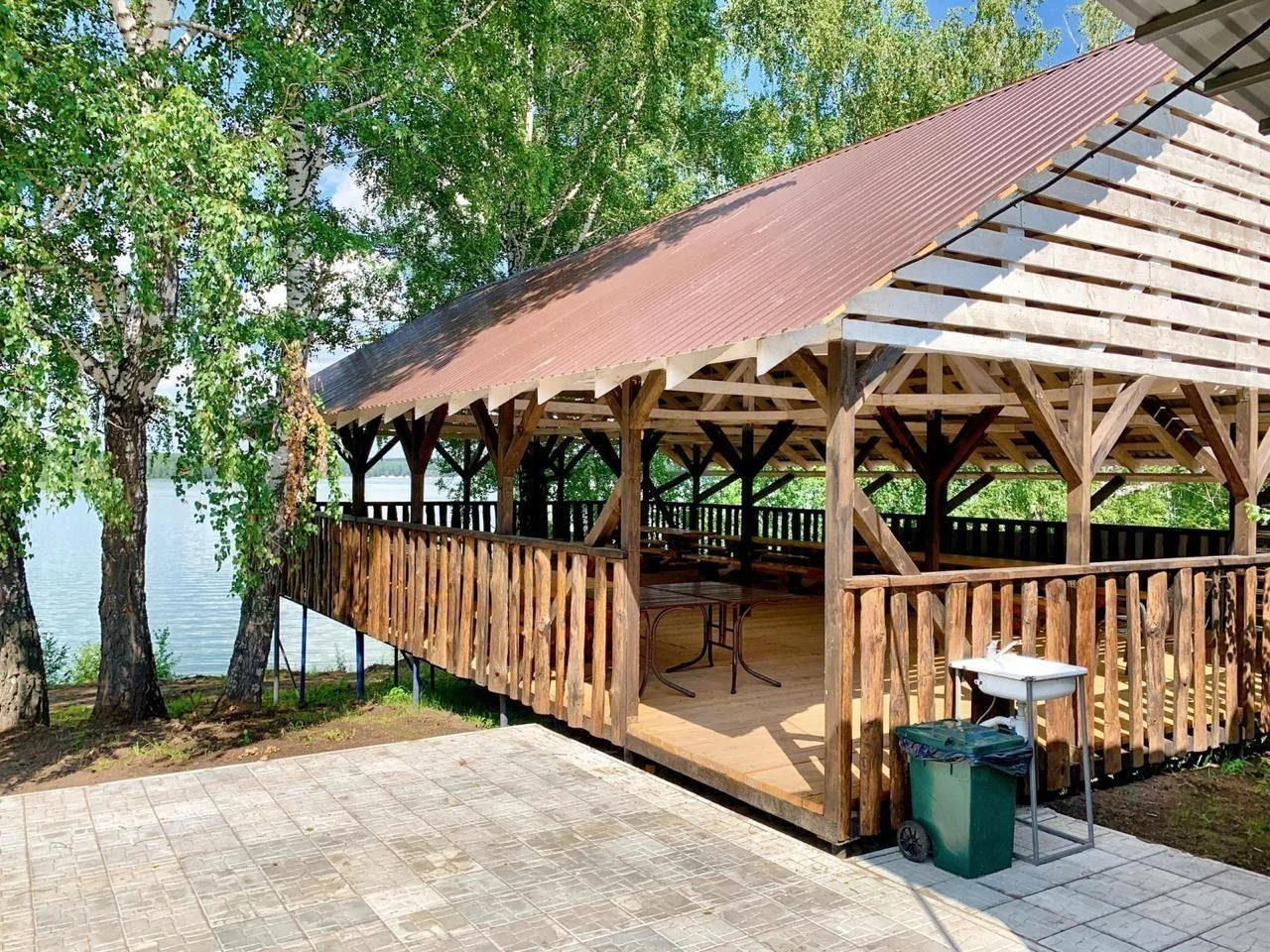 Большая беседка гостевой комплексе «Заречье»