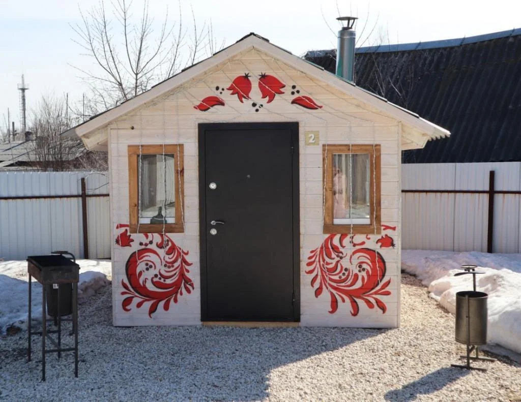 Отапливаемая Беседка в «Трех Богатырях»