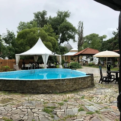 Большая летняя веранда ресторана «Рыбацкая деревня» в аренду