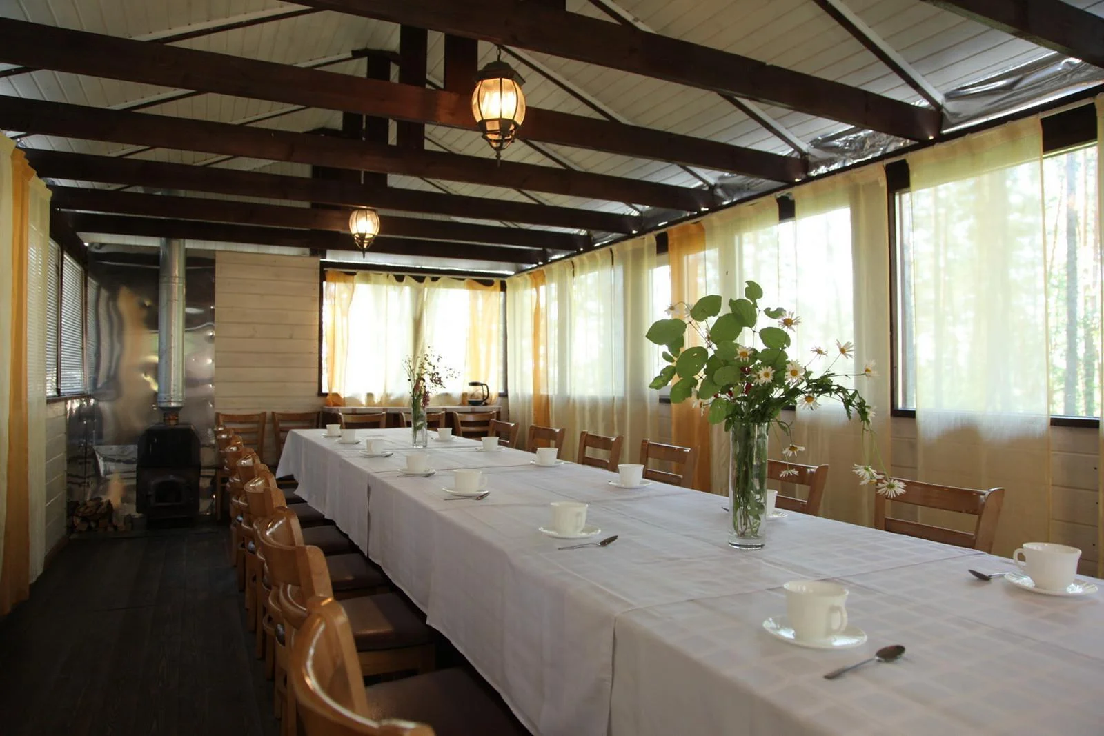 Теплая беседка на 20 человек с мангалом в Томске — Комплекс отдыха «Академия»