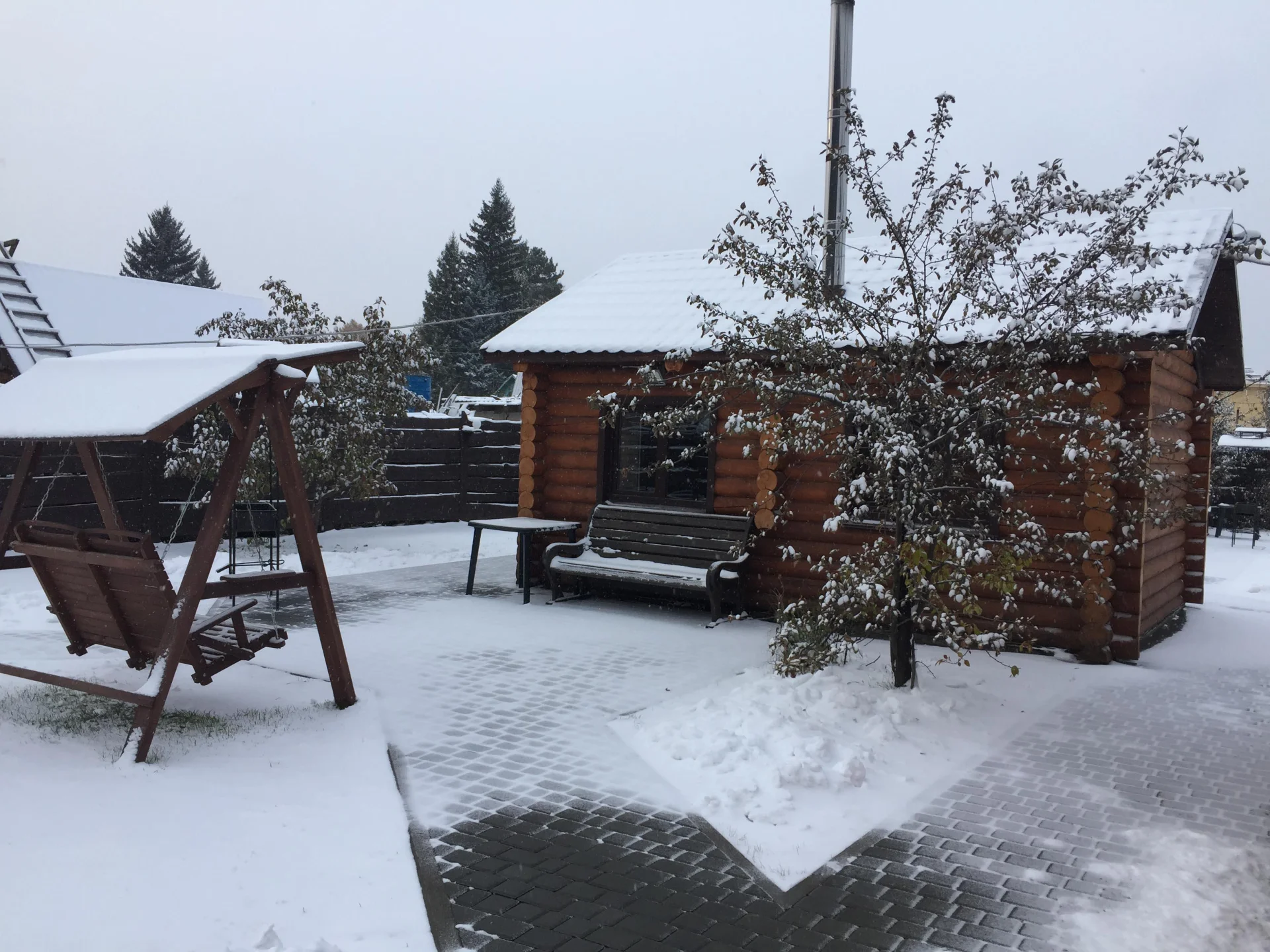Беседки в аренду на базе отдыха “Ленточный Бор”