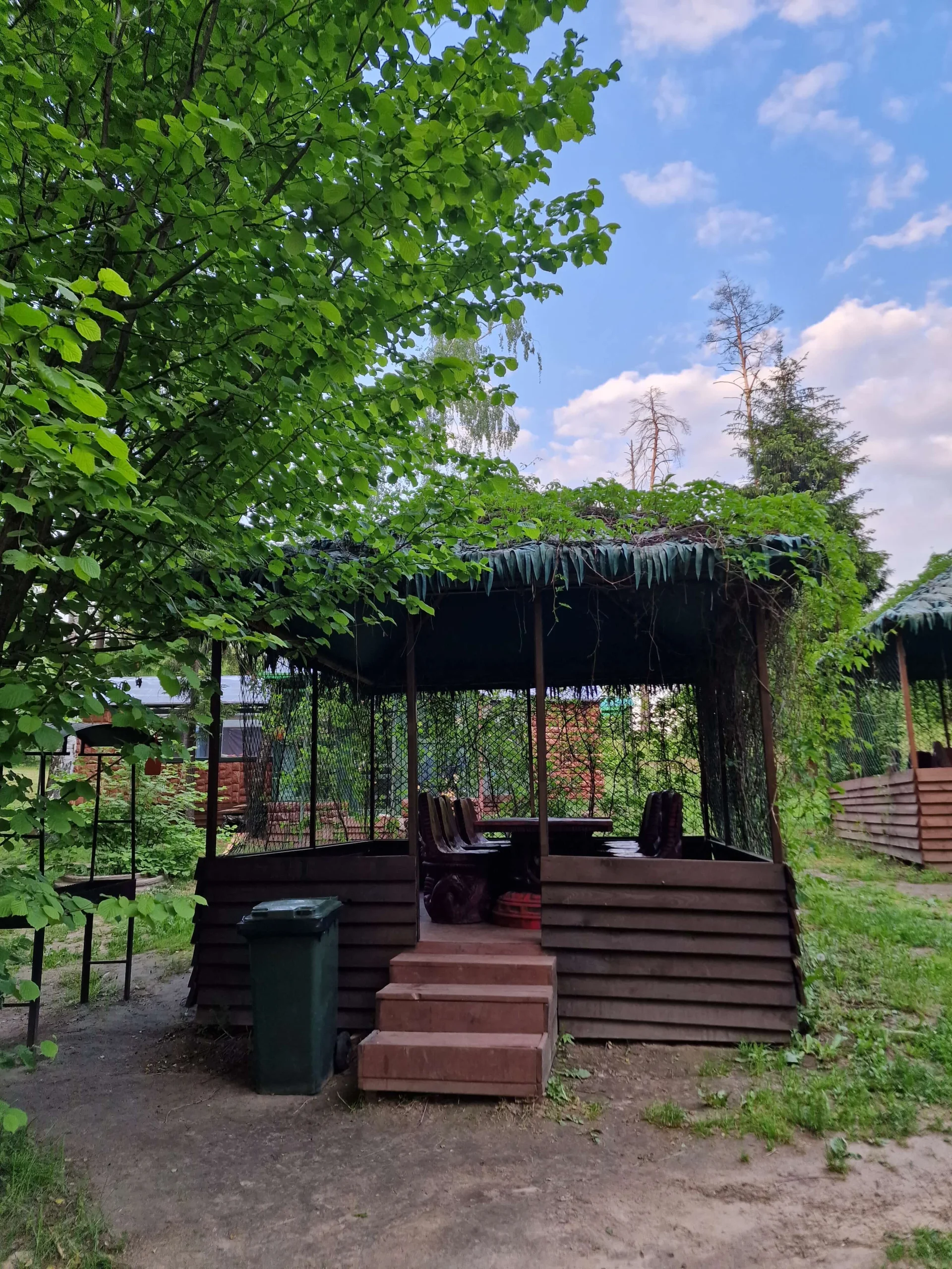 Снять беседку под названием «Тропик» вместимостью до 10 человек в РК «Малибу»