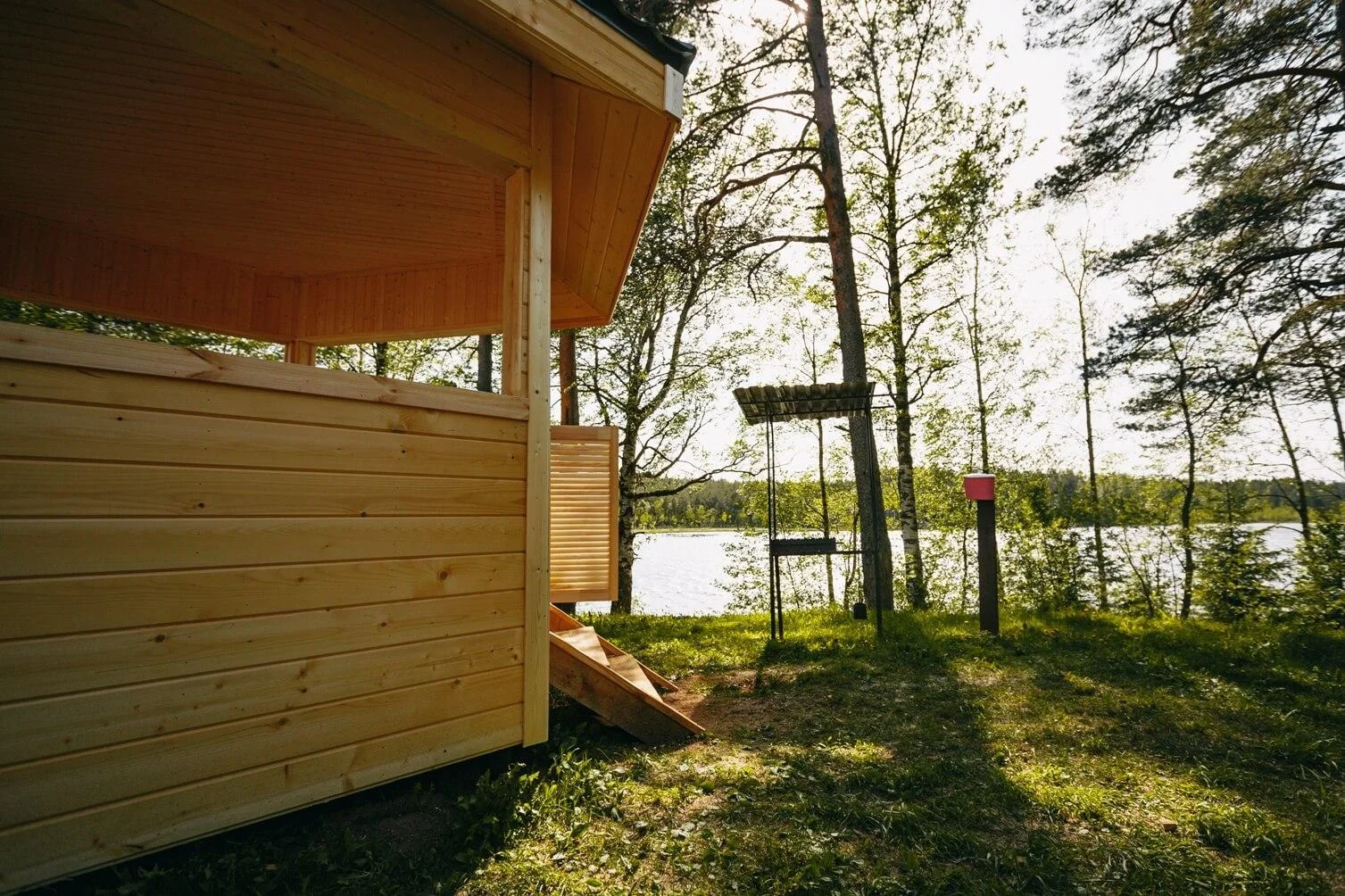 Снять беседку на Пасторском озере на 10 человек