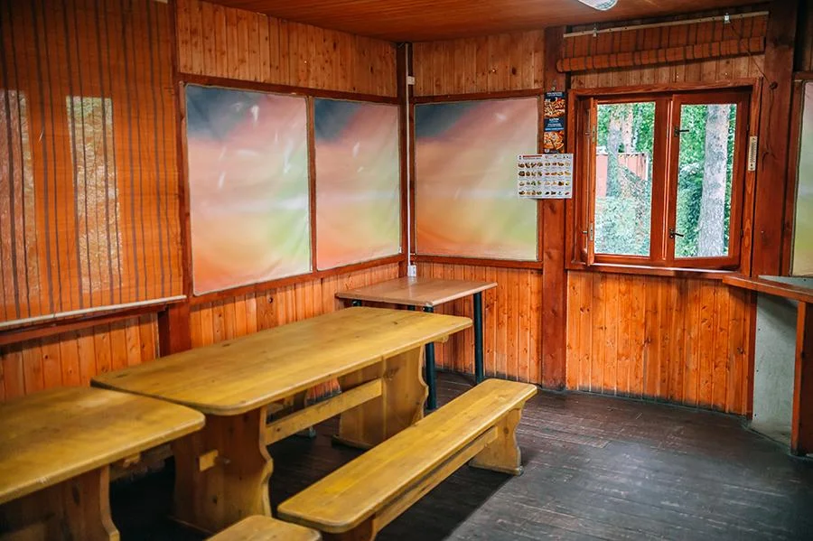 Карасики — теплые беседки для шашлыка в аренду на базе отдыха