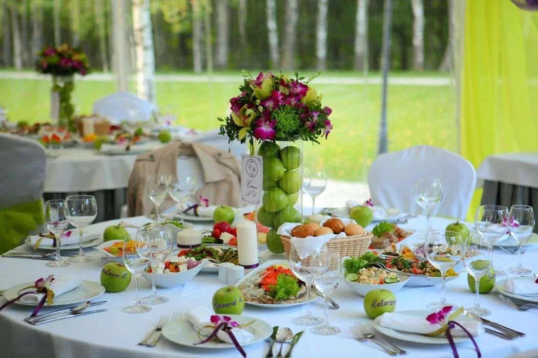 Аренда шатров в Екатеринбурге от 25 до 100 человек — Спортивный комплекс «УКТУС»