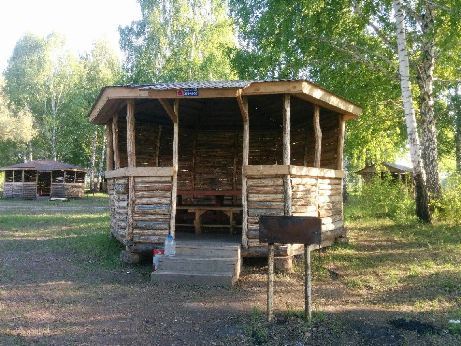 Уютные беседки на 15-20 человек на территории острова НСК