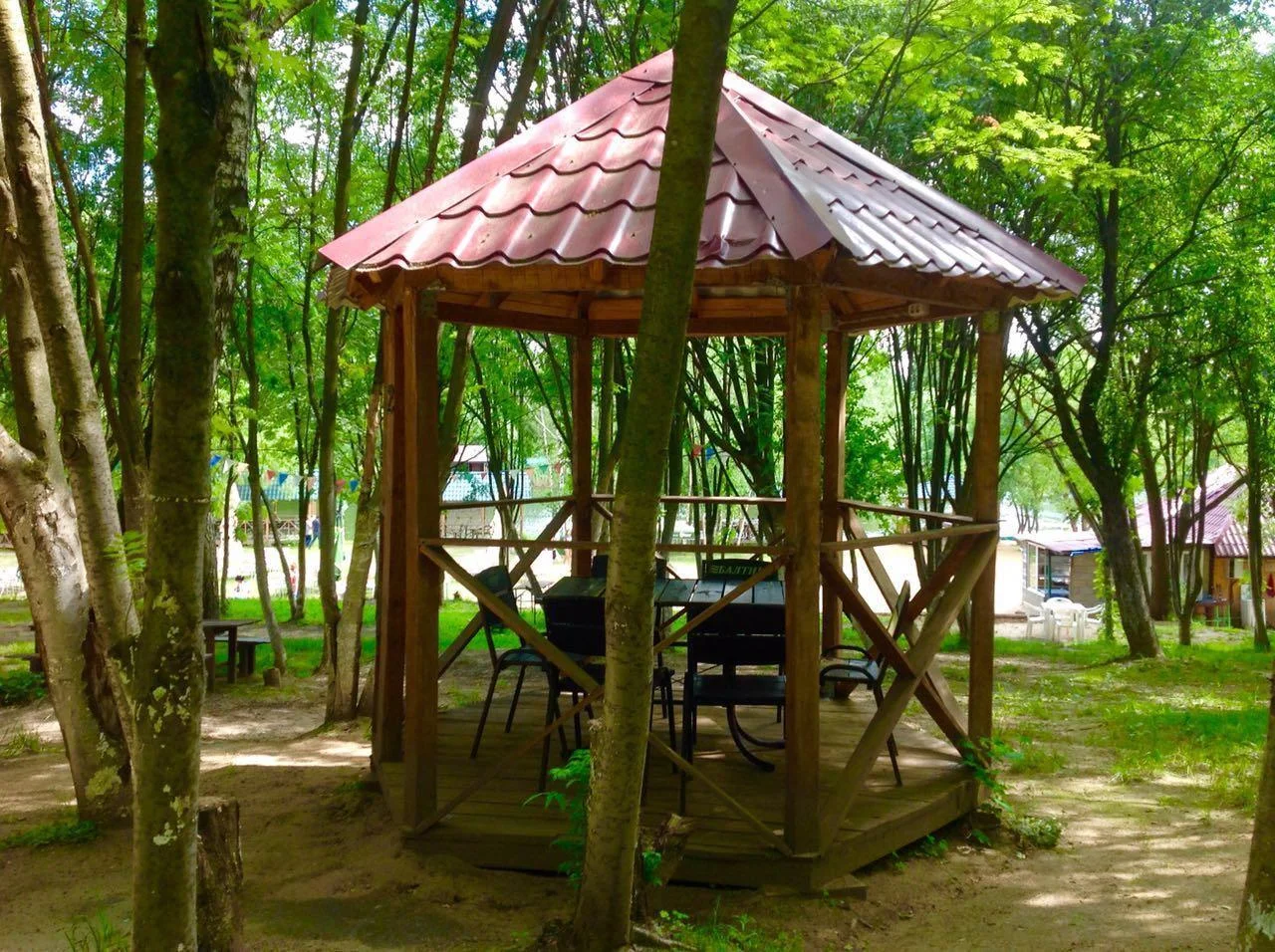 Бухта Радости – арендовать беседку для шашлыка.