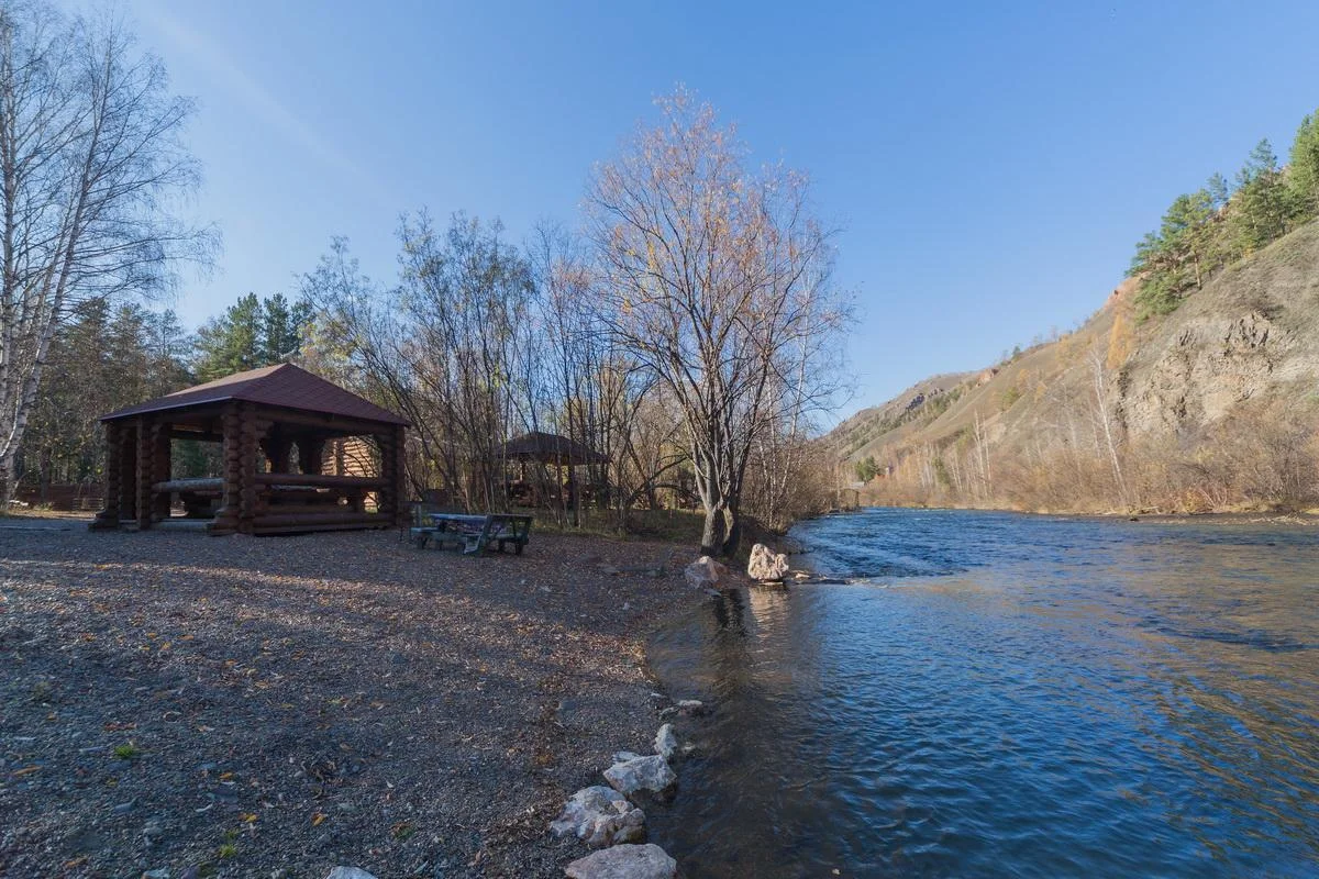 Беседки вместимостью от 8 до 40 человек на базе “Сибирская Банька”