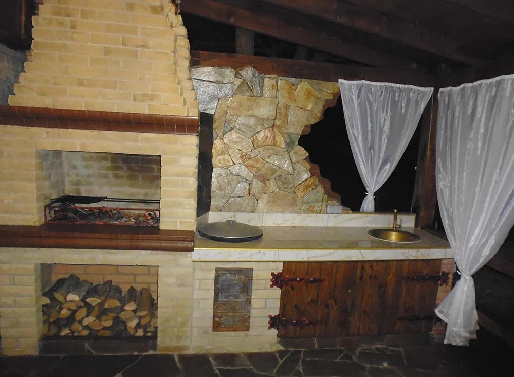 Отдых в беседке до 15 человека «Хатабаня»