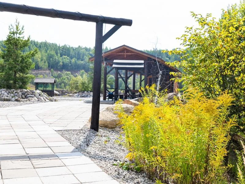 Большая веранда с мангальной зоной для шашлыка — парк отель «Цитадель»