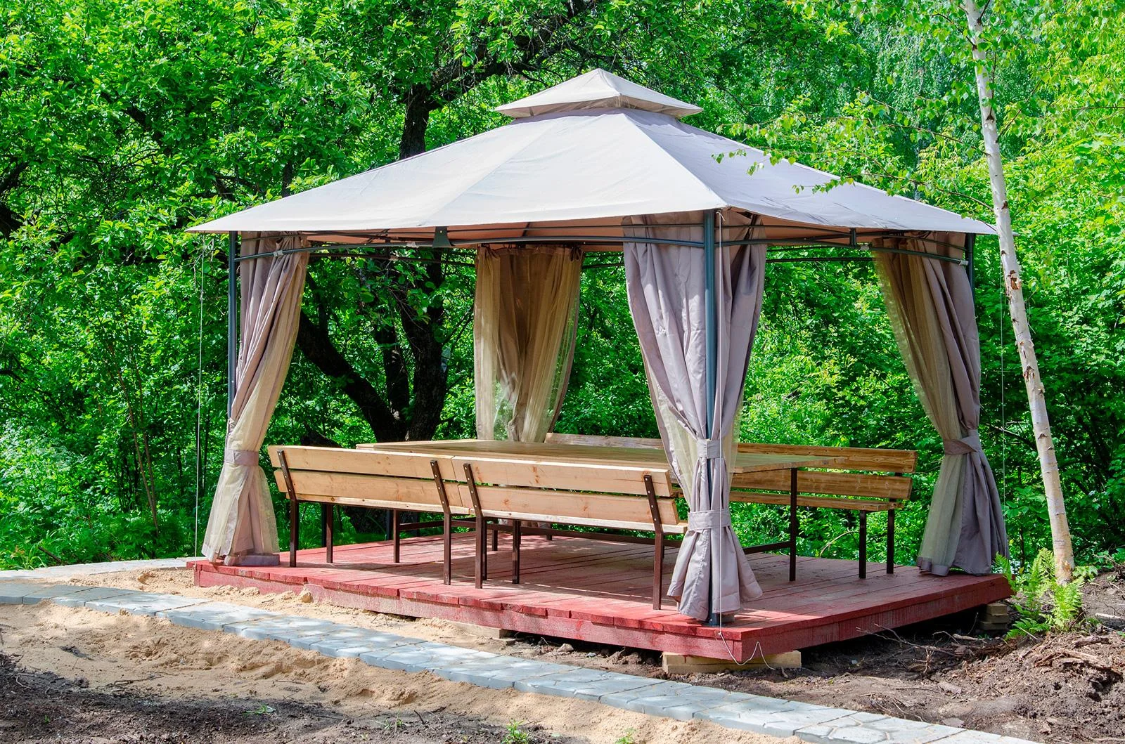 Аренда шатра от 3000р вместимостью до 12 человек