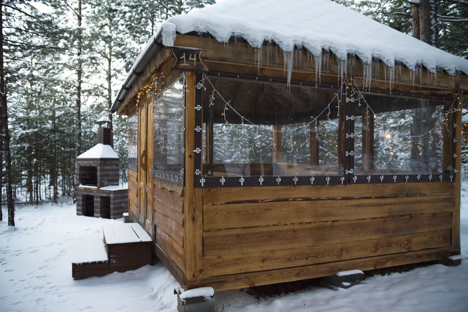 Аренда беседок на базе отдыха «Лесная Галактика»