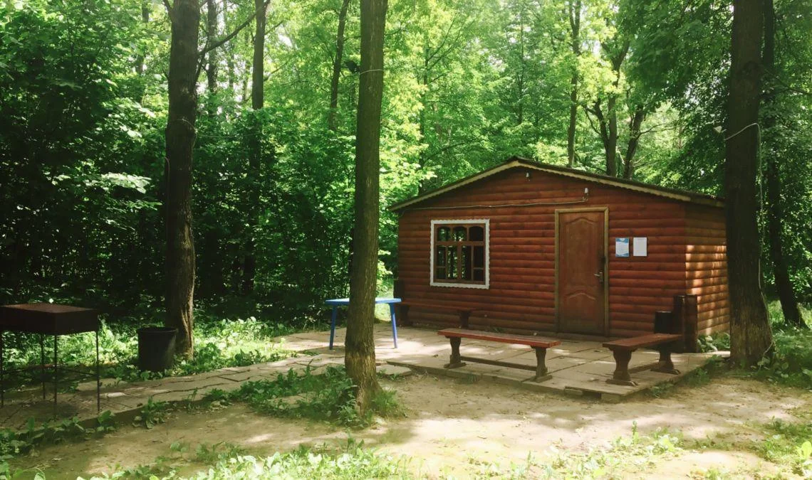 Теплые беседки для отдыха в отеле Фореста Фестиваль Парк