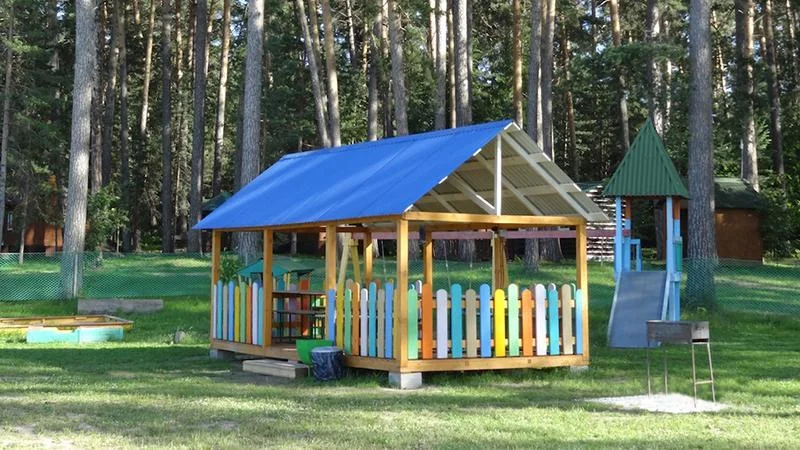 Беседки от 10 до 25 человек на берегу — база отдыха Старая Пристань