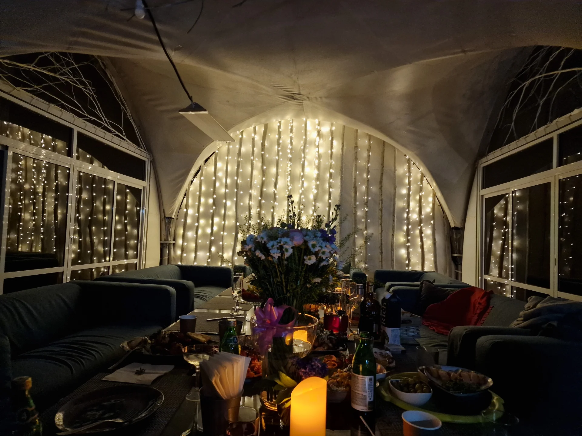 Аренда шатра «Двадцатка» на береговой линии до 25 человек в РК «Малибу»,43 м. от воды